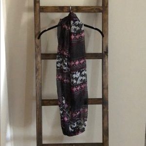 Infinity scarf